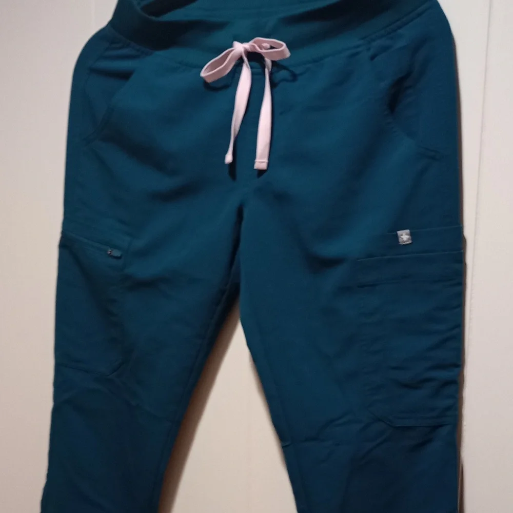 EUC! Figs Technical Collection - Teal (XS) - Picture 1 of 10